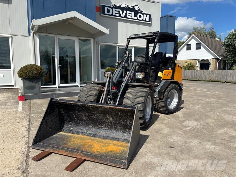 GiANT V6004T Utovarivači na kotačima