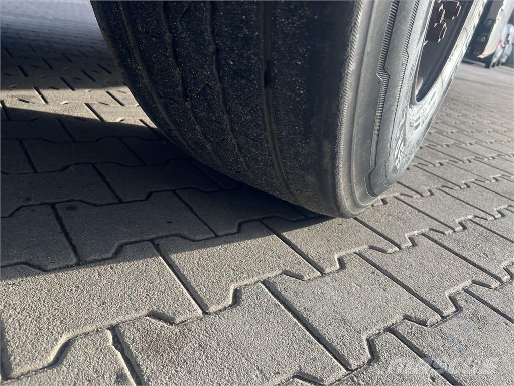 Krone  Poluprikolice sa ceradom