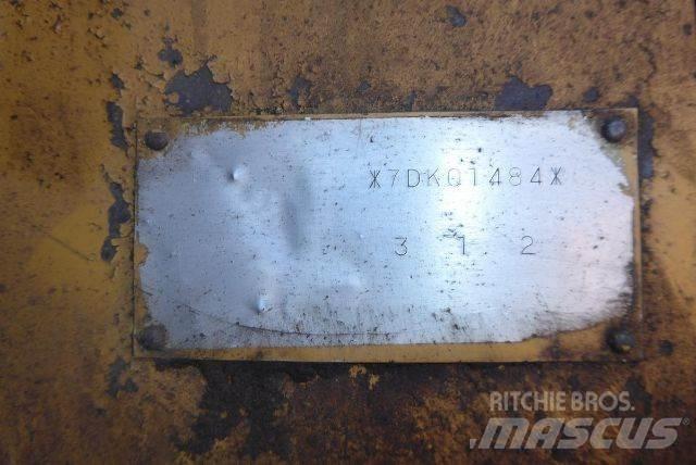 CAT 312 Bageri gusjeničari