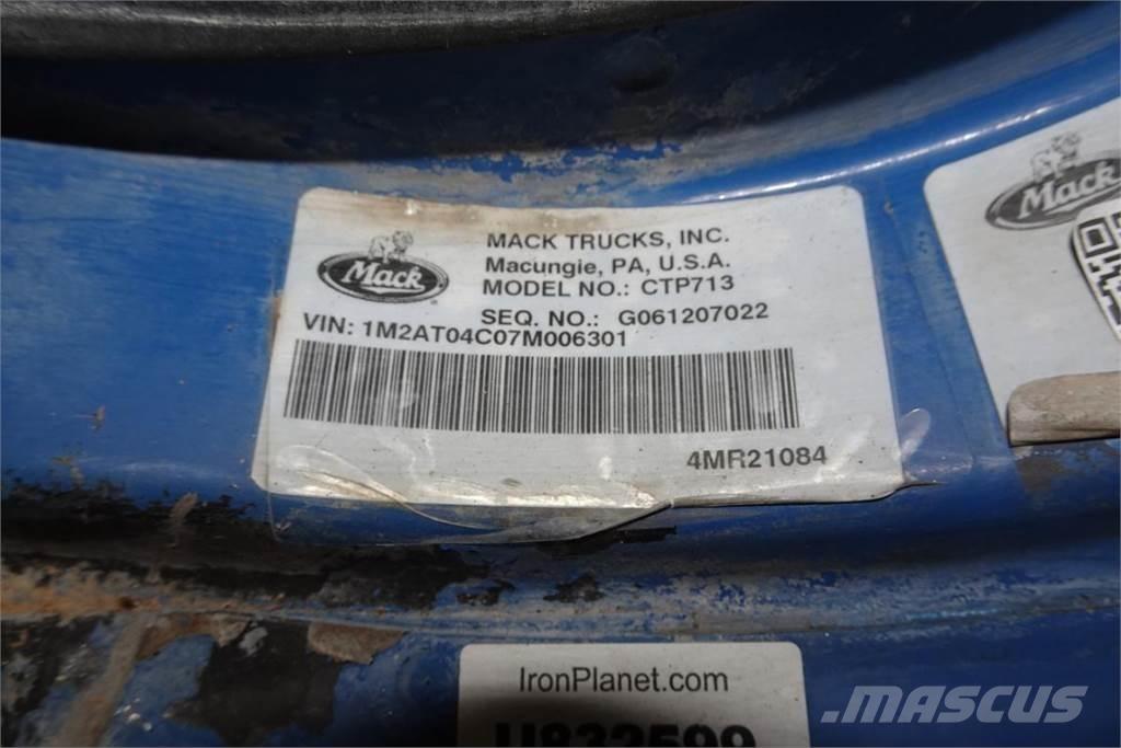 Mack CTP713 Kamioni mikseri za beton