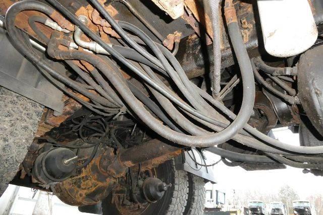 Mack CV712 Kiper kamioni