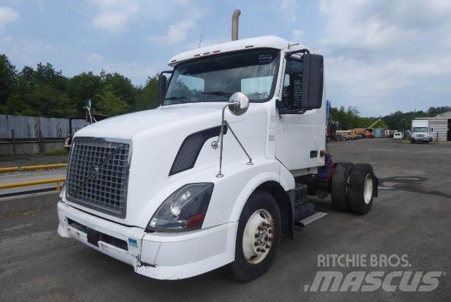 Volvo VNL42T Kamioni-šasije