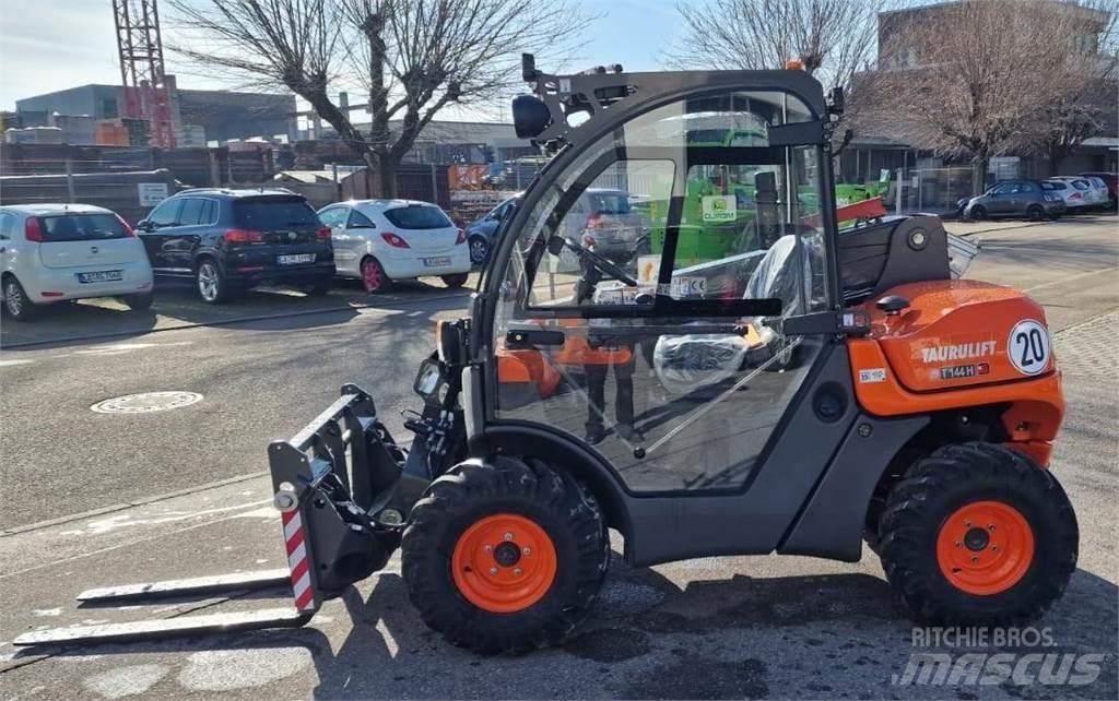 Ausa T144H Teleskopski viličari