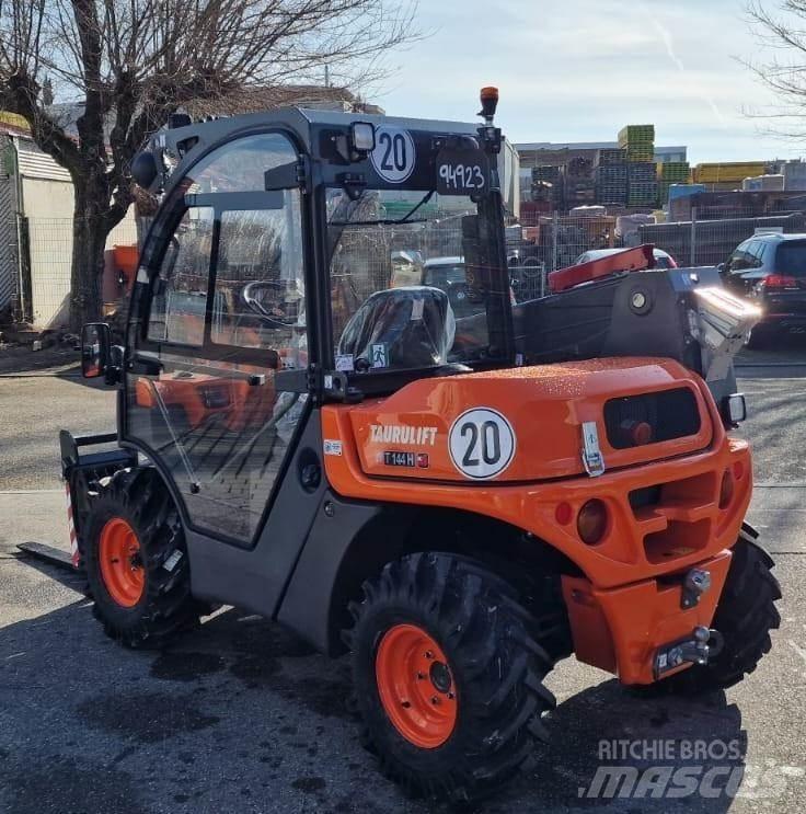 Ausa T144H Teleskopski viličari