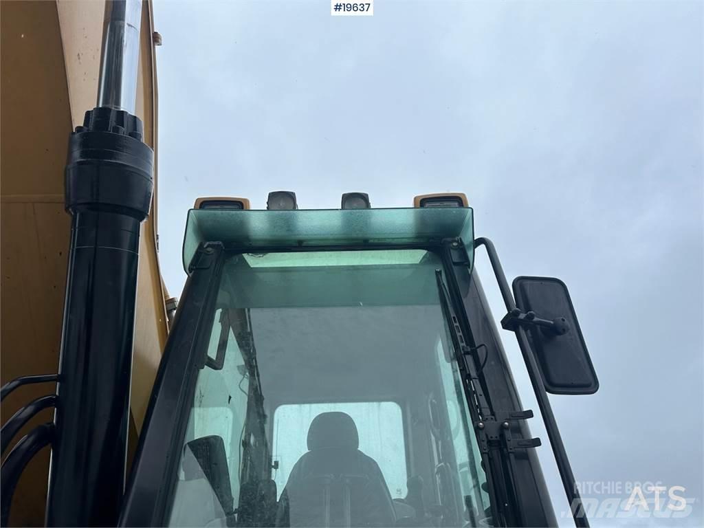 CAT 300D Bageri gusjeničari