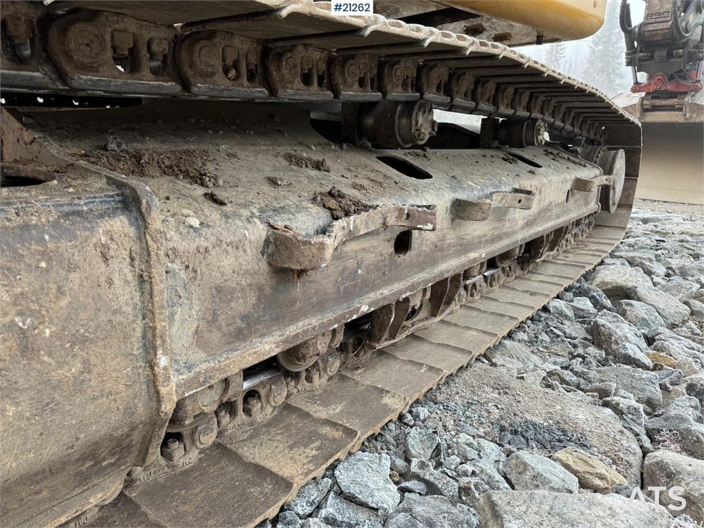 CAT 323 Bageri gusjeničari