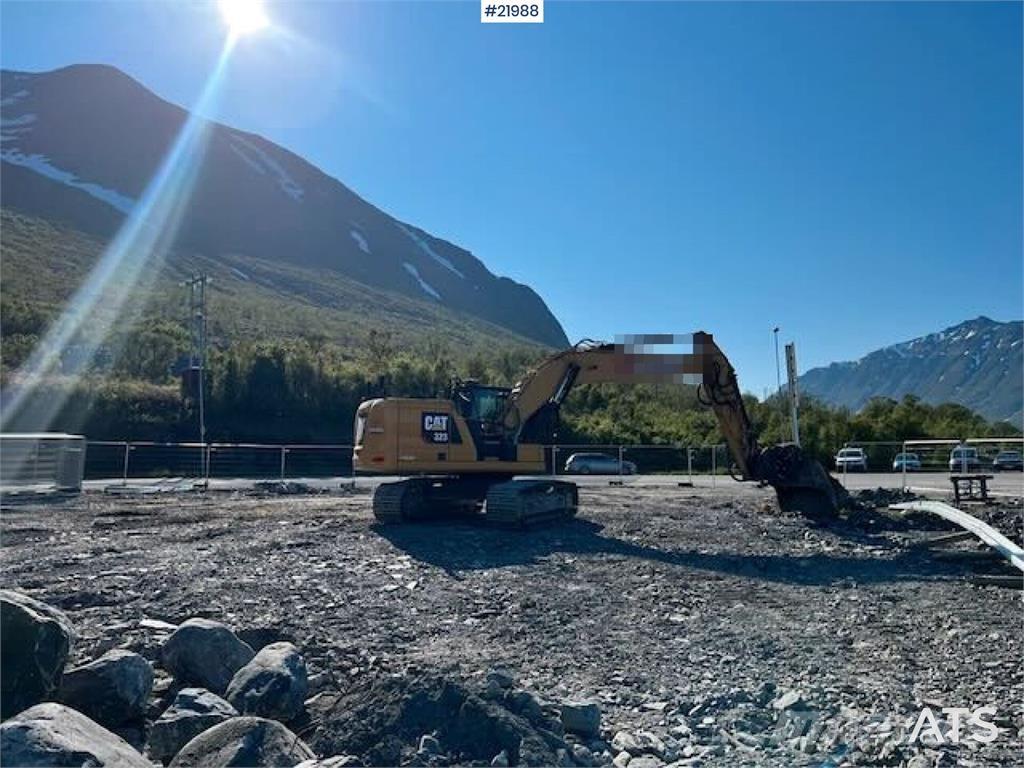 CAT 323 Bageri gusjeničari