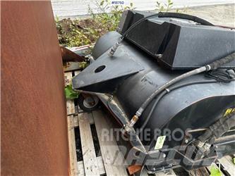 CAT BP15B Sweeper Građevinarstvo – ostalo
