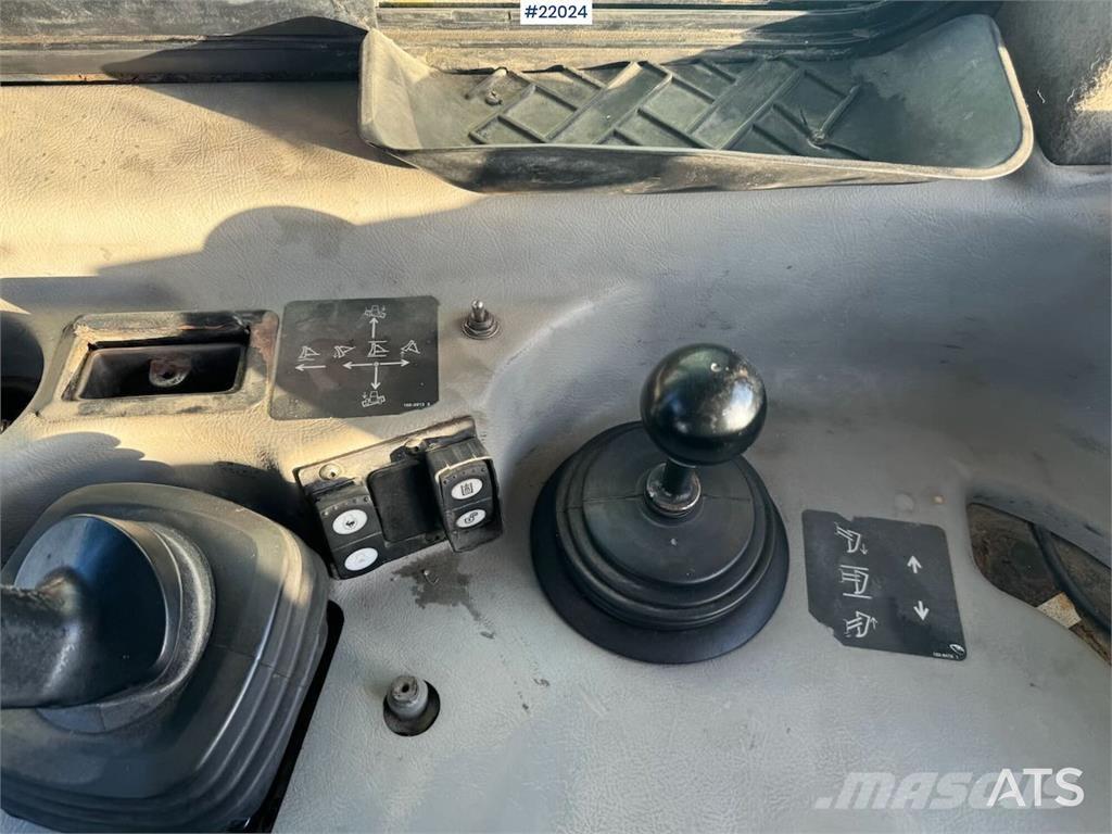 CAT D6R Buldožeri gusjeničari