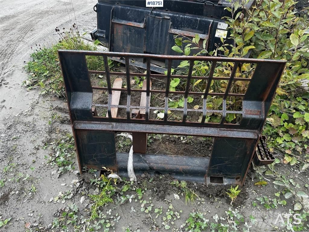 CAT Pallet Forks Građevinarstvo – ostalo