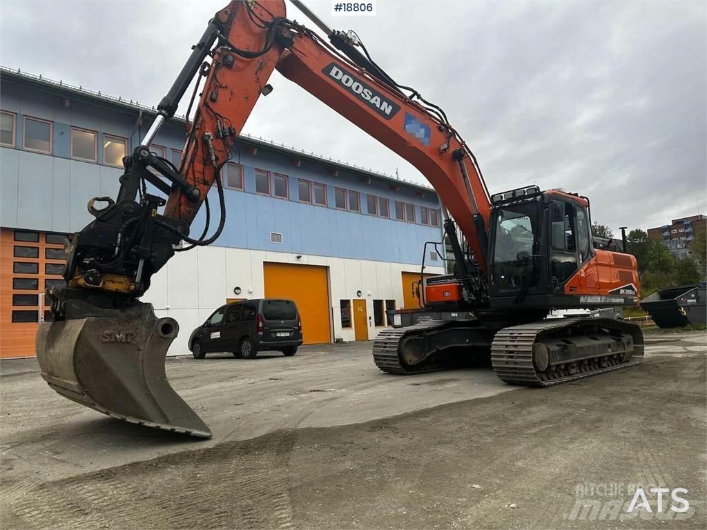 Doosan DX225LC Bageri gusjeničari