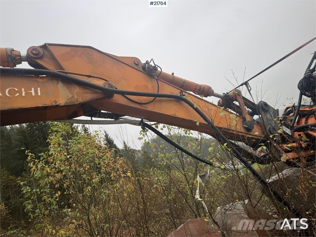 Hitachi FH 220 LC Bageri gusjeničari
