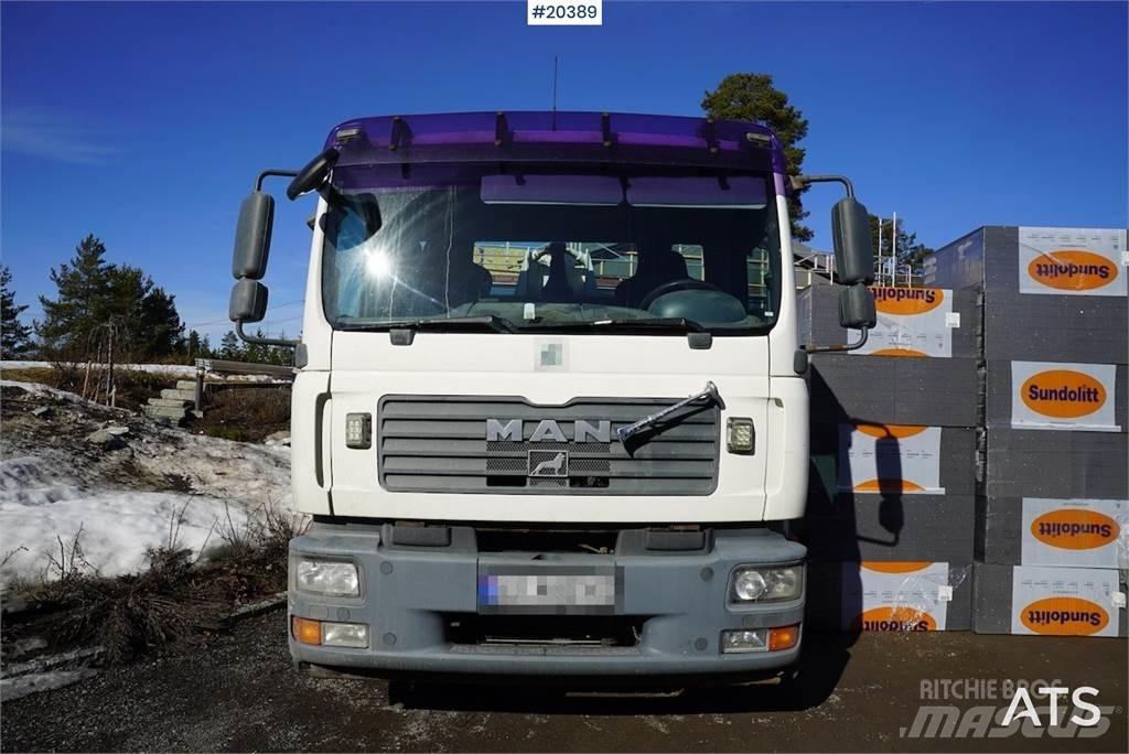 MAN TGM 18.330 Rol kiper kamioni s kukama za dizanje