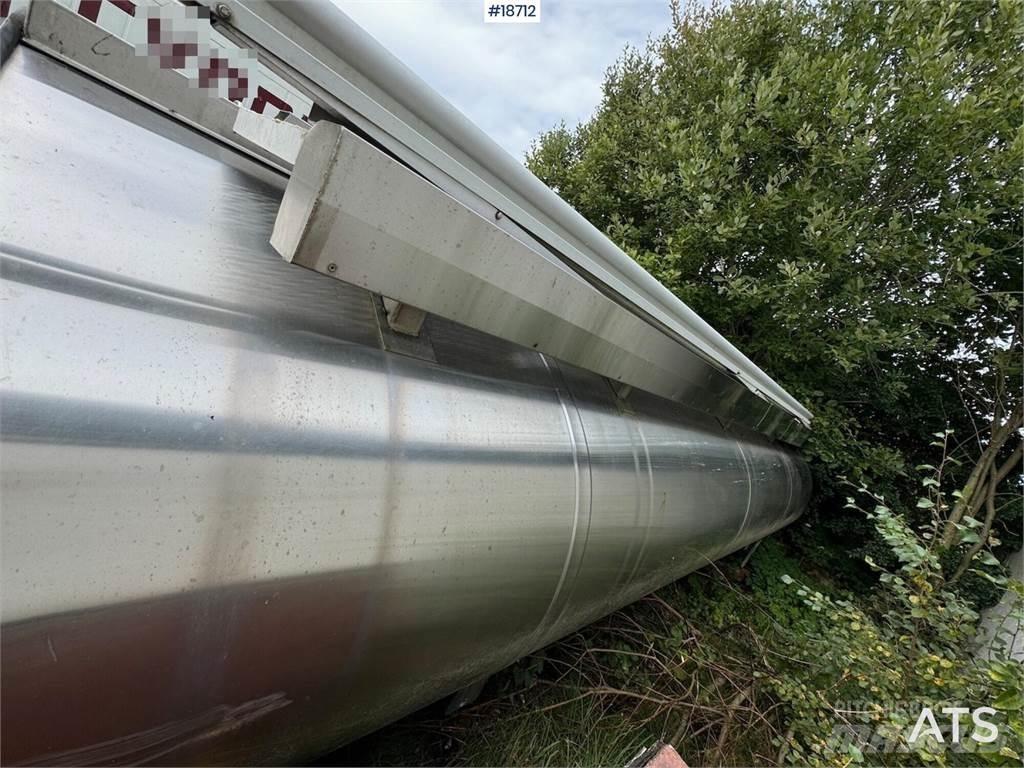  Tank on hook frame. Druge komponente