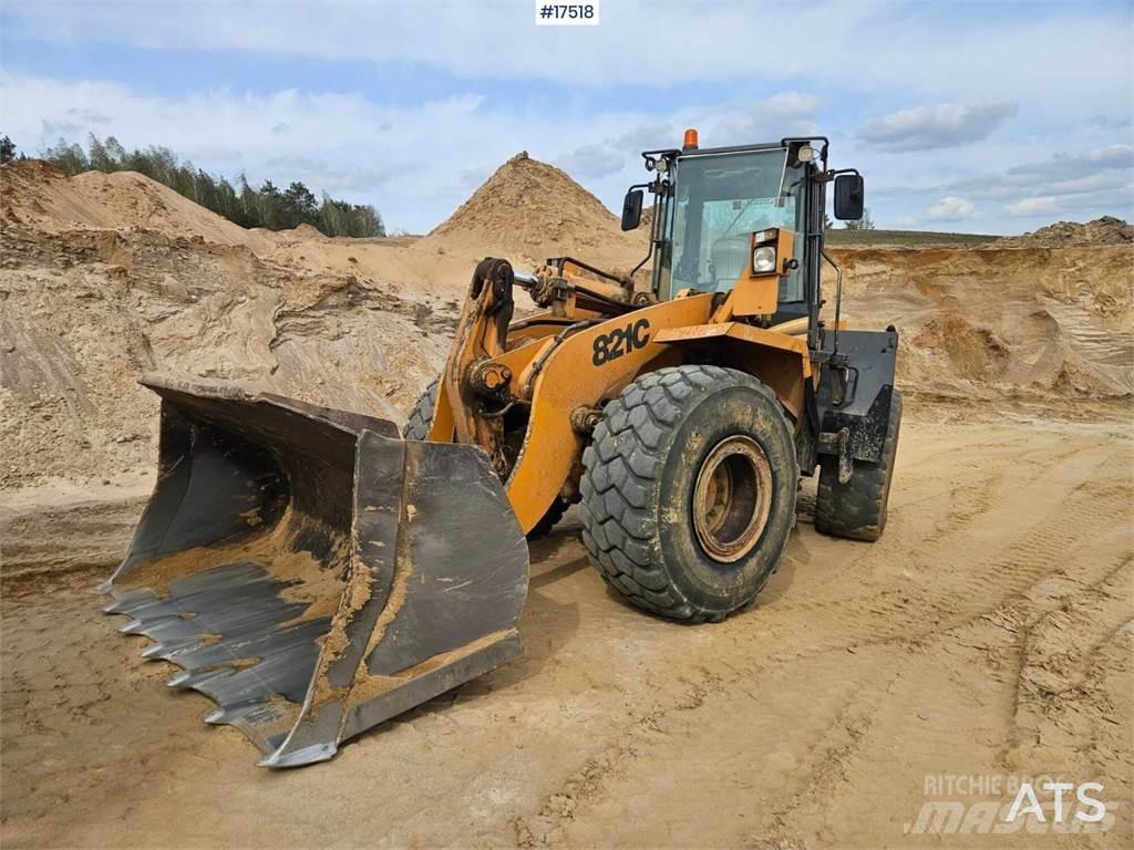CASE 821C Utovarivači na kotačima