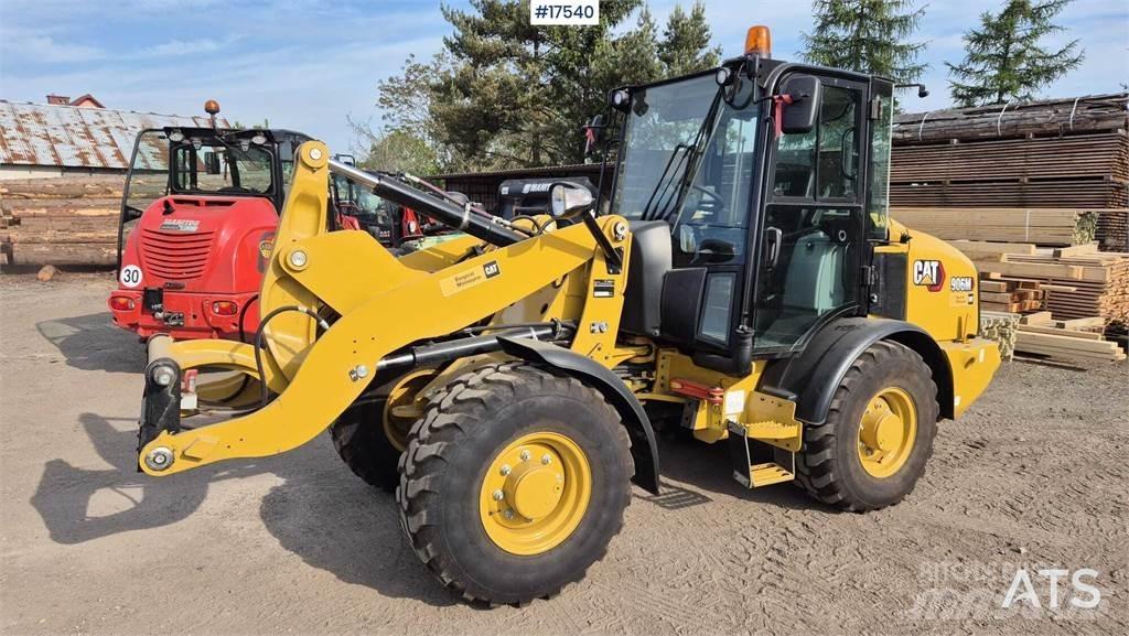 CAT 906M Utovarivači na kotačima