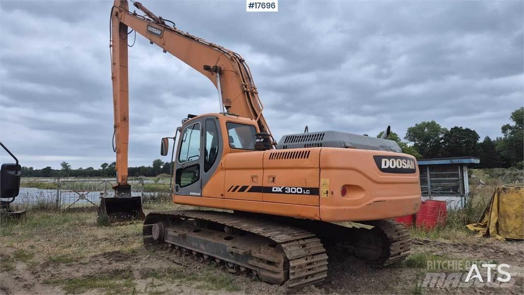 Doosan DX 300 LC Bageri gusjeničari