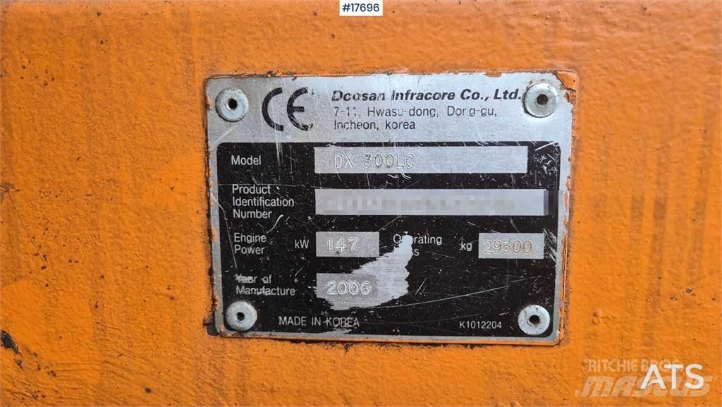 Doosan DX 300 LC Bageri gusjeničari