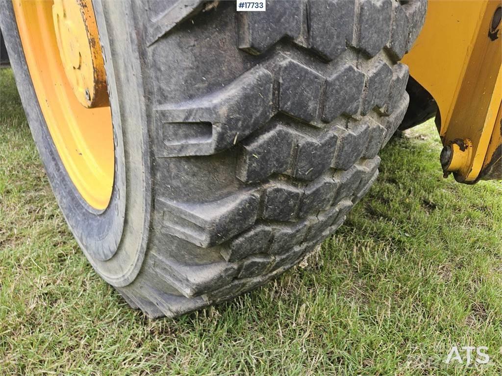 JCB 4CX Utovarni rovokopači