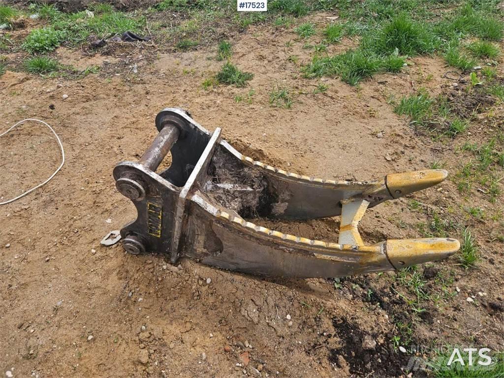 JCB JS 131 LC Bageri gusjeničari