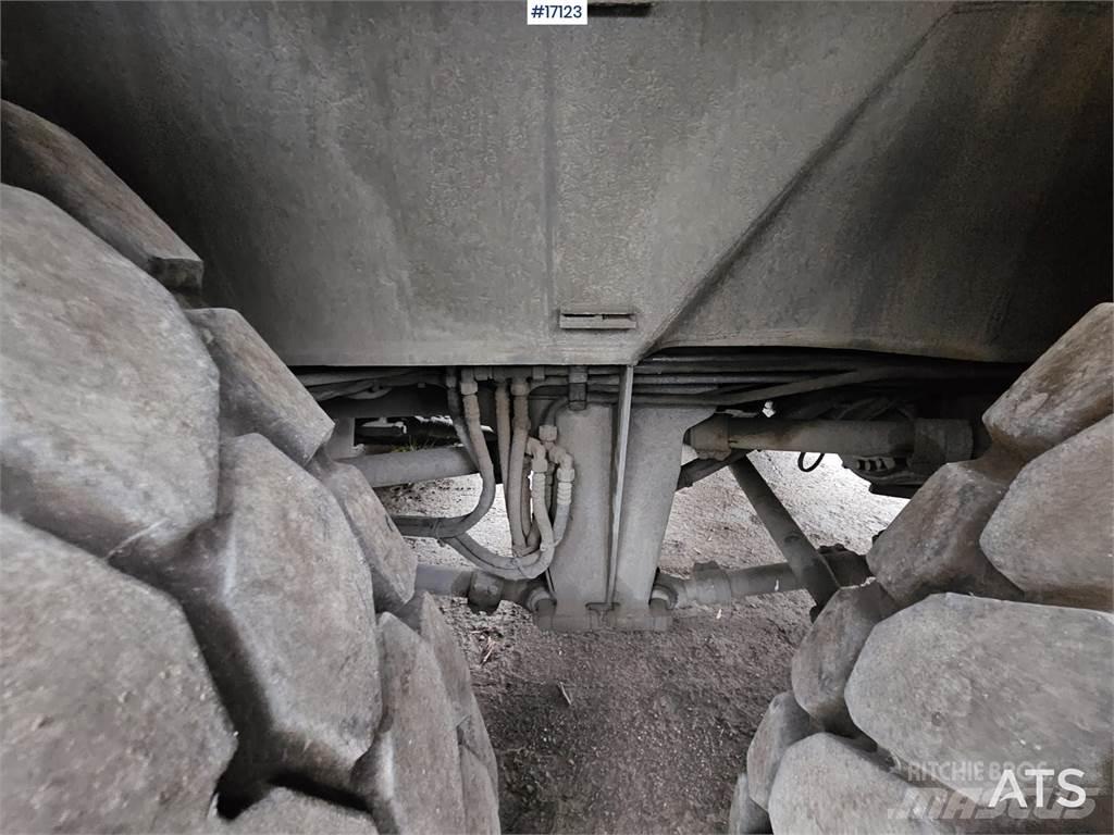 Liebherr 1050-1 Rabljene dizalice za težak teren