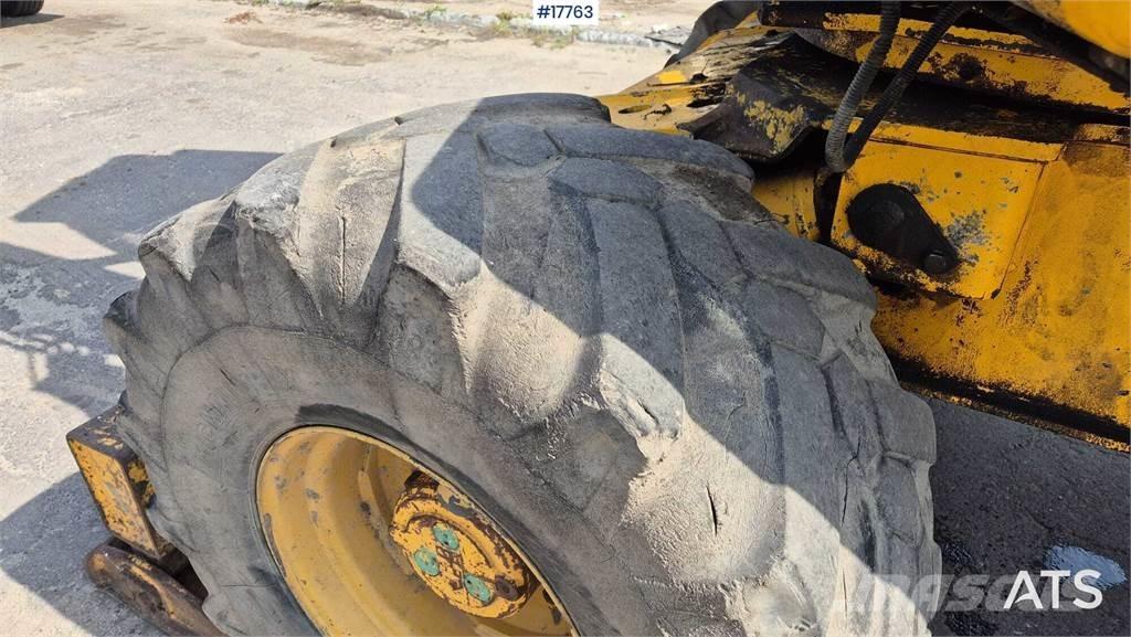 Mecalac 12MX Bageri na kotačima