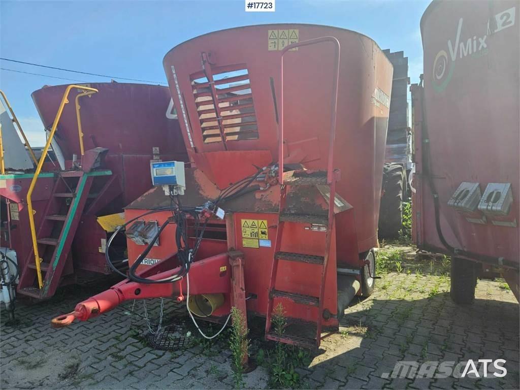 Trioliet SM-12 Samoutovorne prikolice