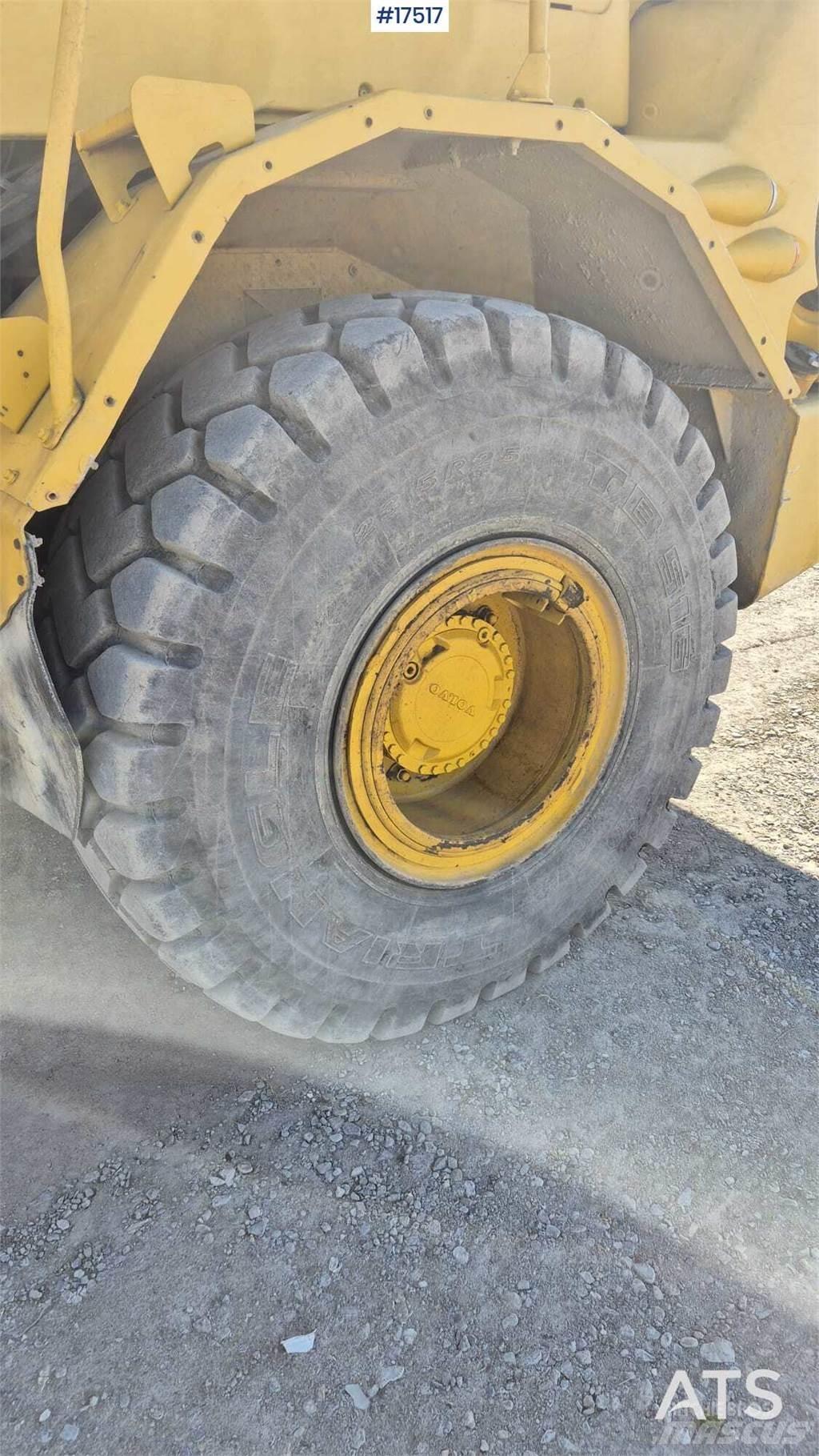 Volvo A25D Zglobni demperi
