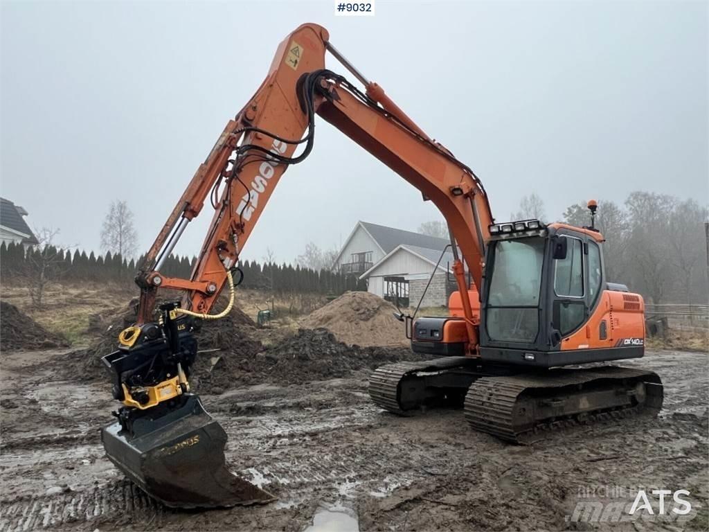 Doosan DX140LC Bageri gusjeničari