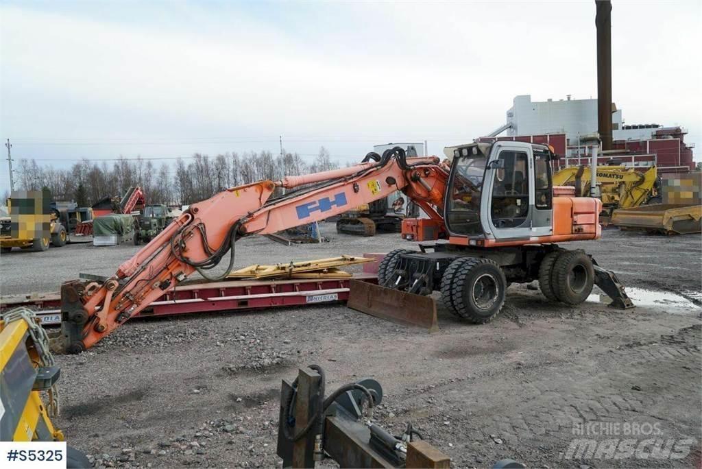 Hitachi EX165W Bageri na kotačima