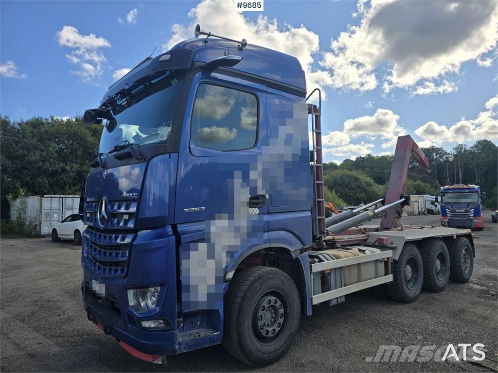 Mercedes-Benz Arocs Rol kiper kamioni s kukama za dizanje