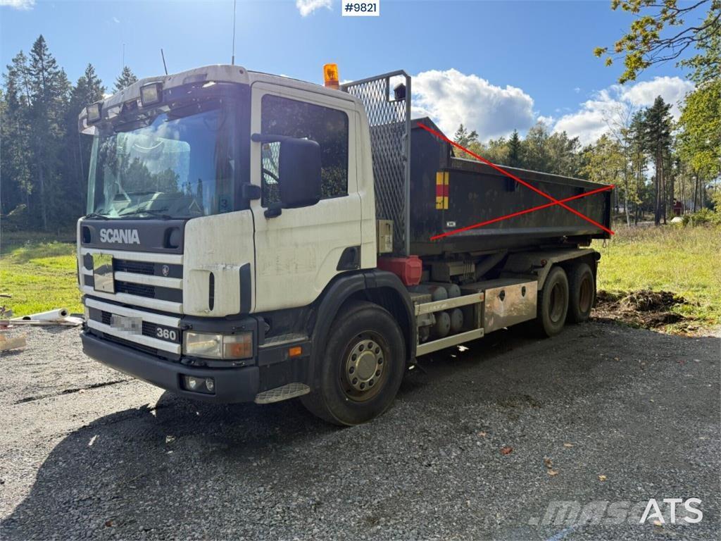 Scania P124GB Rol kiper kamioni s kukama za dizanje