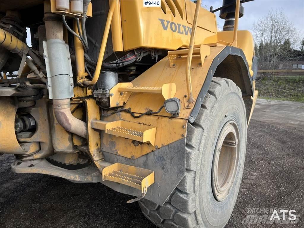 Volvo A25D Zglobni demperi