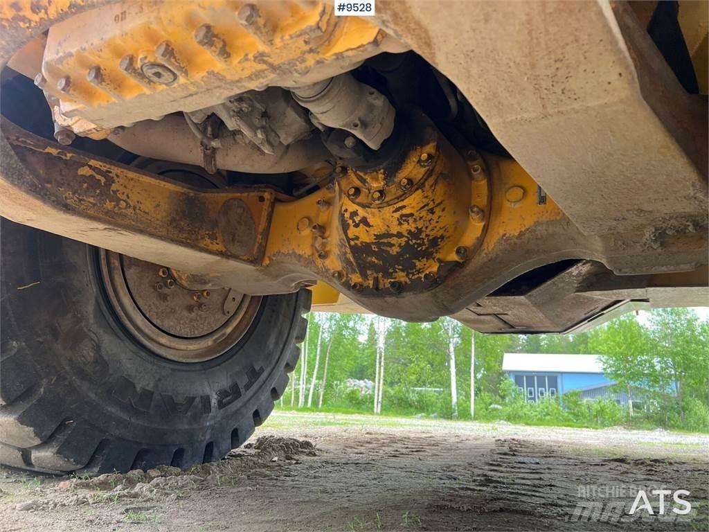 Volvo A25D Zglobni demperi