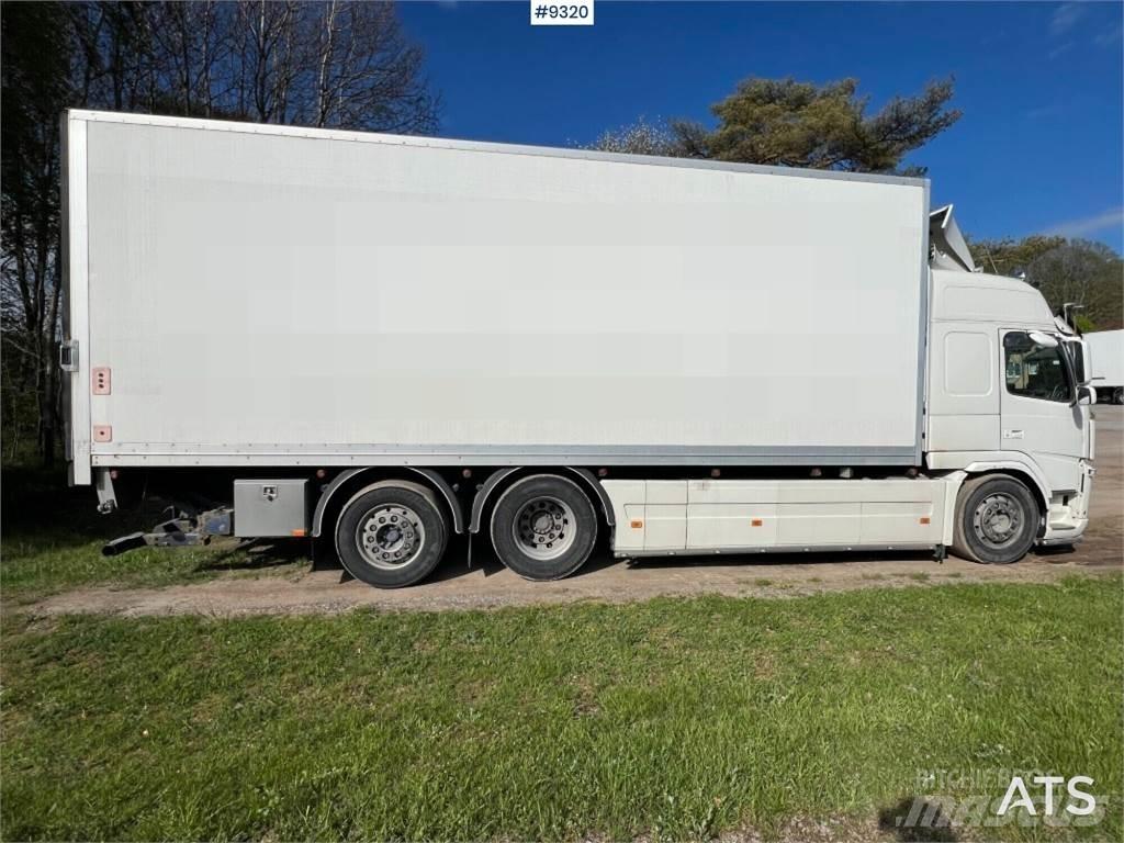 Volvo FM 6x2 Sanduk kamioni