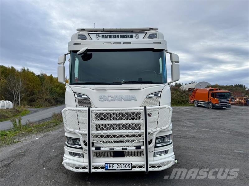 Scania R500 Rol kiper kamioni s kukama za dizanje