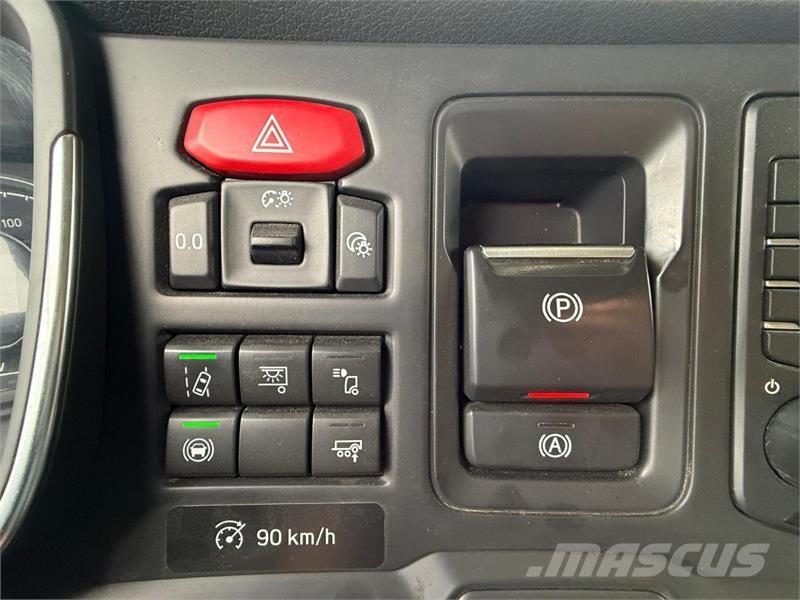 Scania R500 Rol kiper kamioni s kukama za dizanje