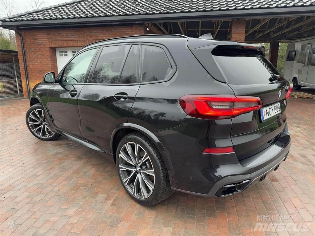 BMW  Automobili