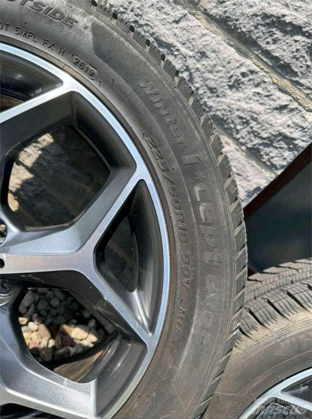 BMW X1 x2 Gume, kotači i naplatci