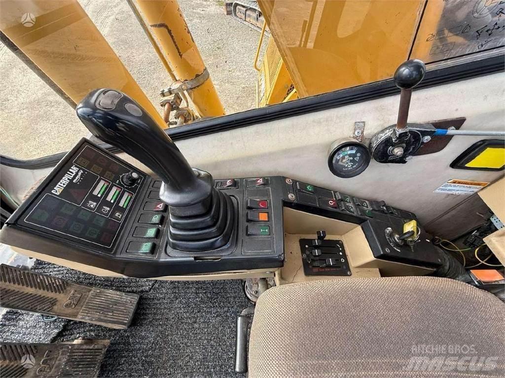 CAT M 315 Bageri na kotačima