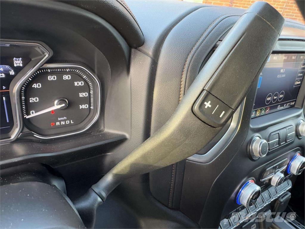 GMC  Automobili