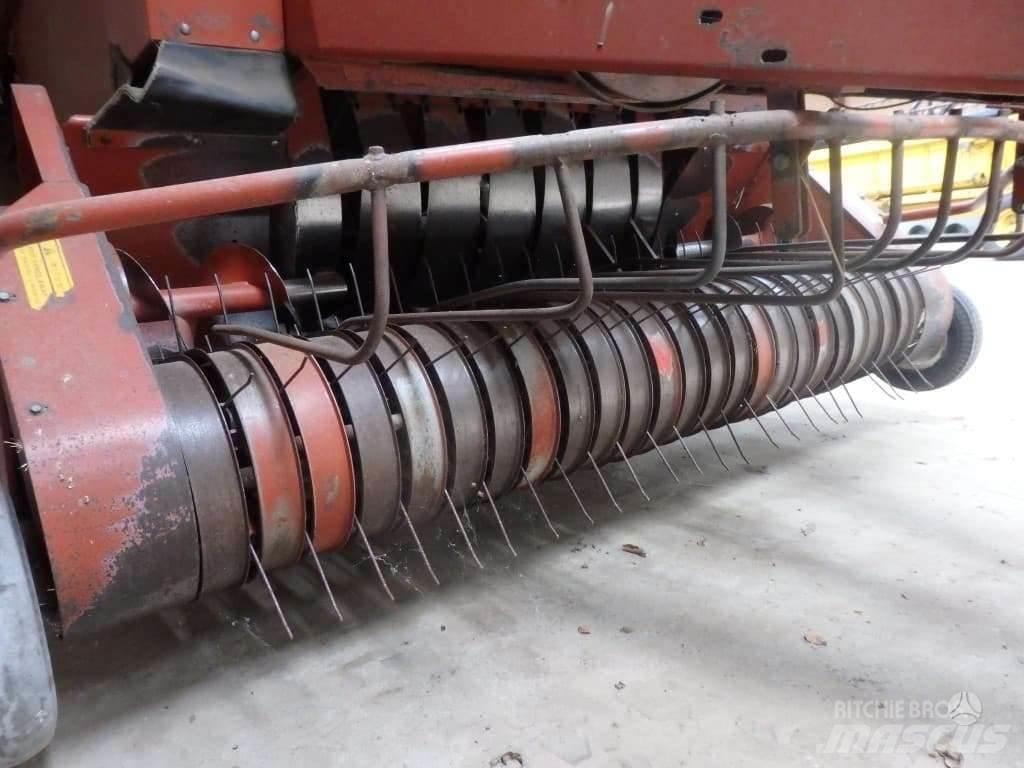 Hesston 4900 Rolo balirke