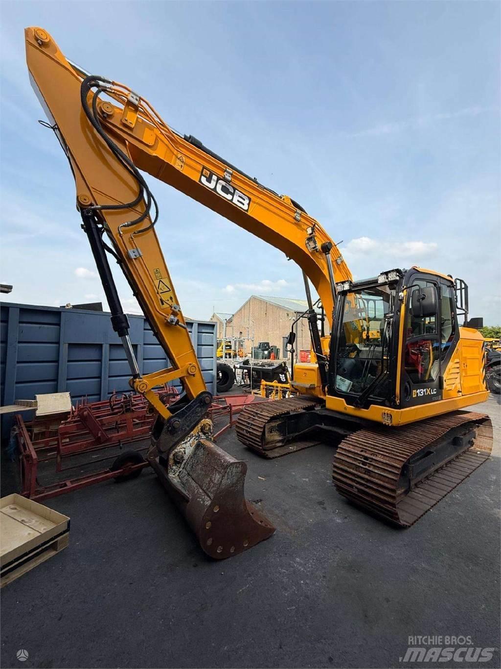 JCB 131X L SV Bageri gusjeničari