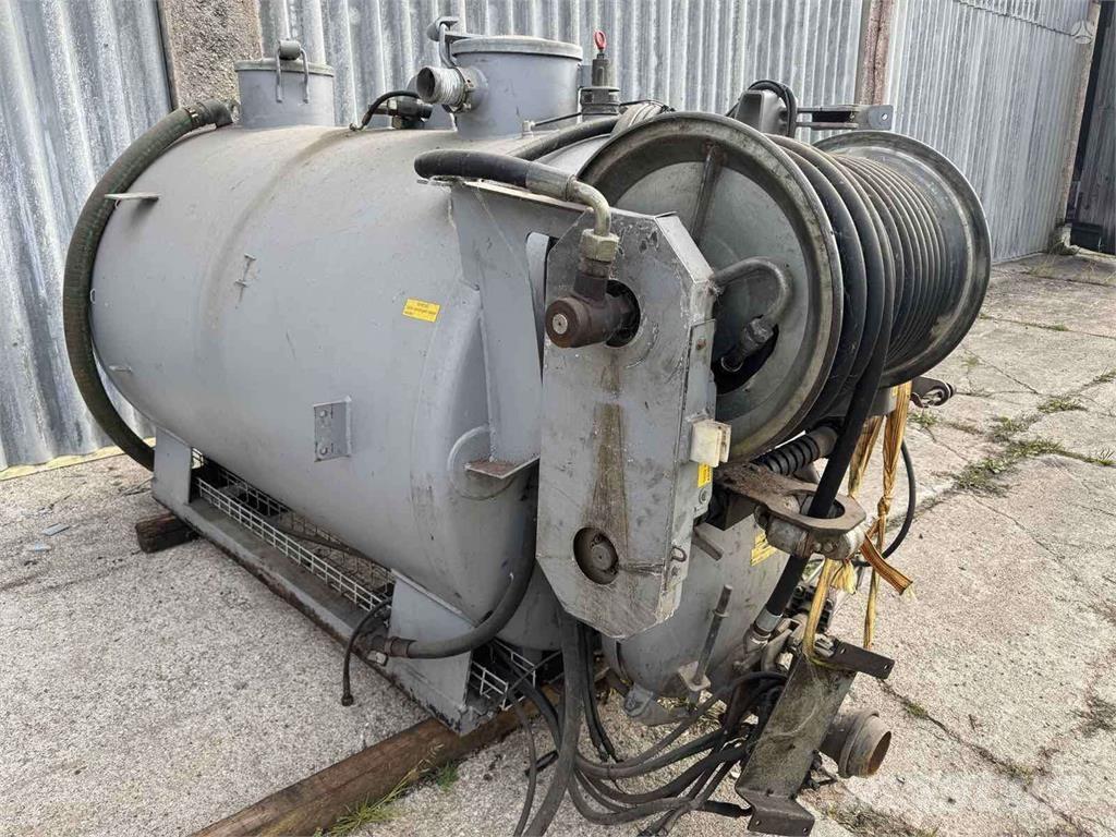  -Kita- Cisterna Komunalna vozila