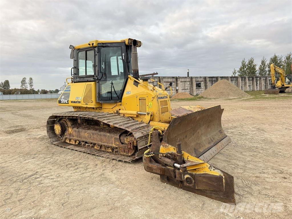 Komatsu D51PX-22 Buldožeri gusjeničari