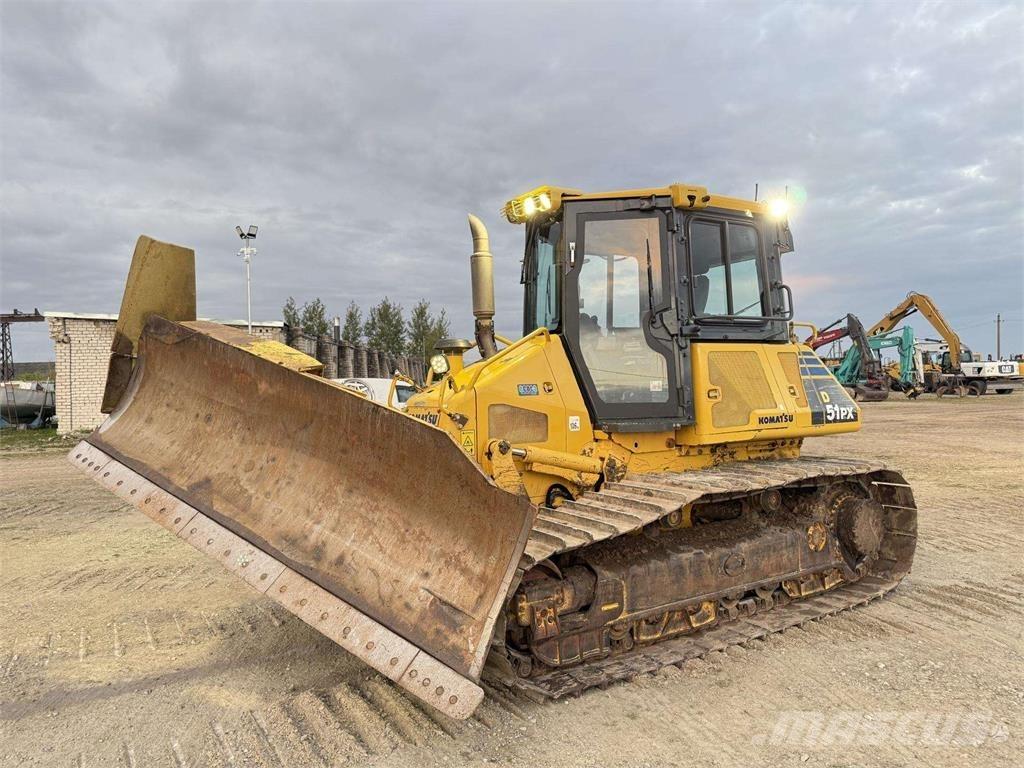 Komatsu D51PX-22 Buldožeri gusjeničari