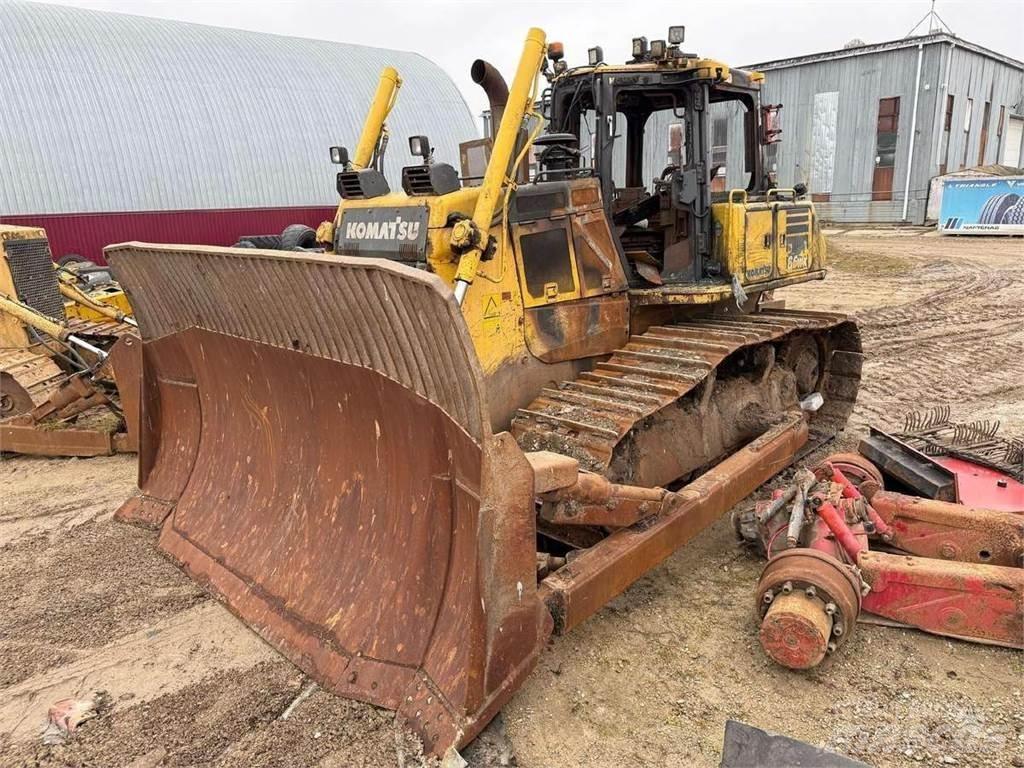 Komatsu D65WX-18 Buldožeri gusjeničari