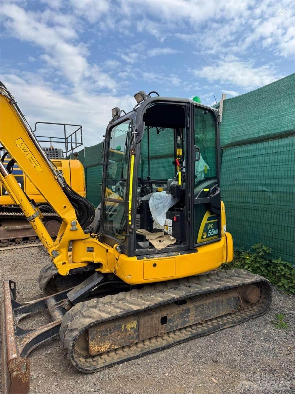 Komatsu PC55MR-5 Bageri gusjeničari