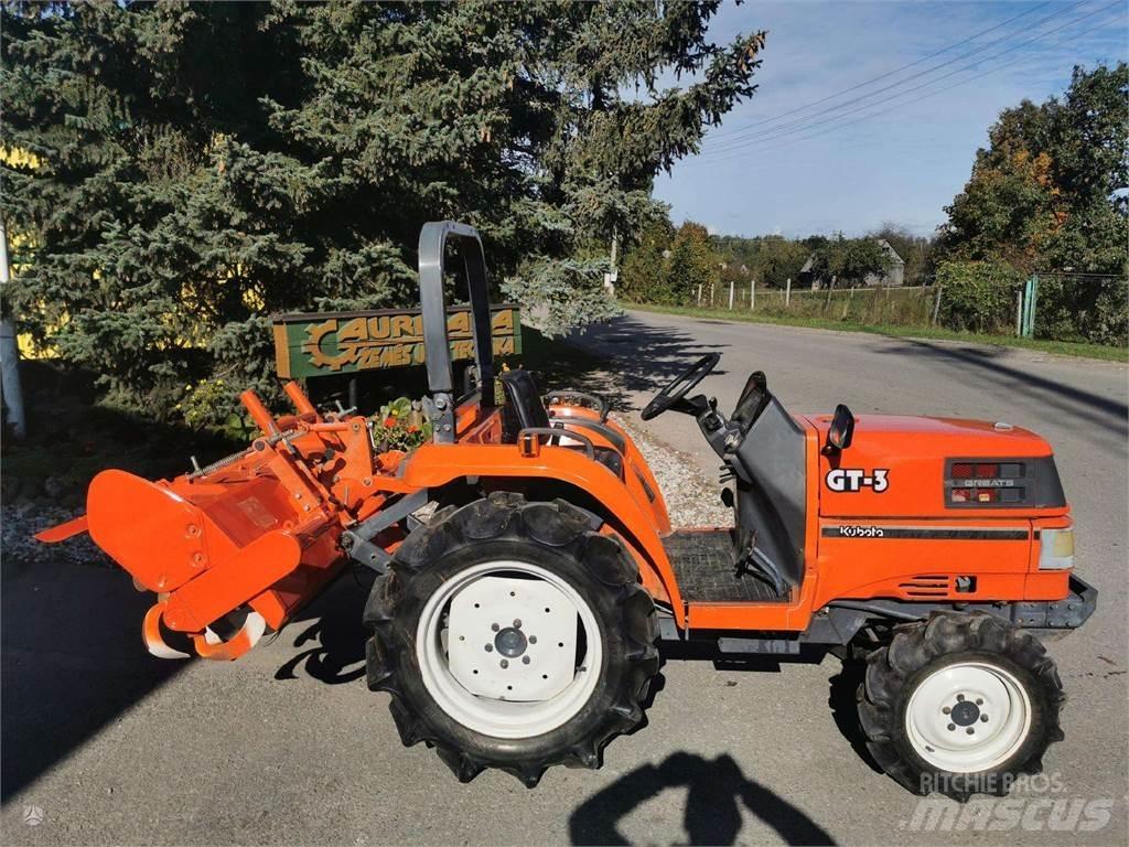 Kubota GT3 Traktori