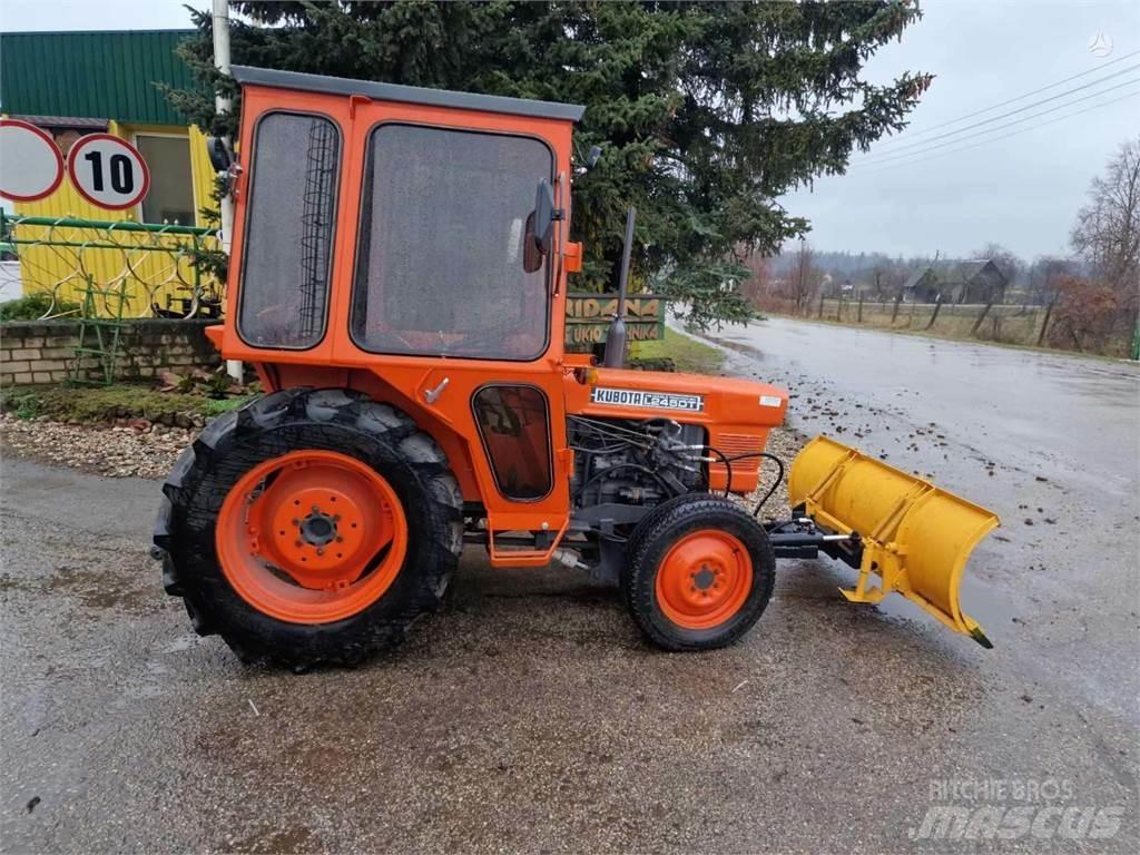 Kubota L245dt Traktori